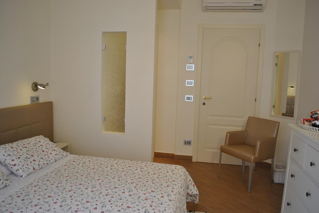 Hotel Residence Baiadelsole Laigueglia Buitenkant foto