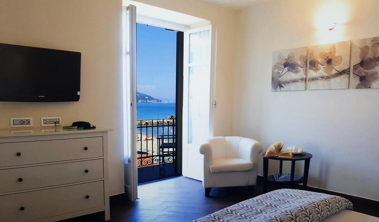 Hotel Residence Baiadelsole Laigueglia Buitenkant foto